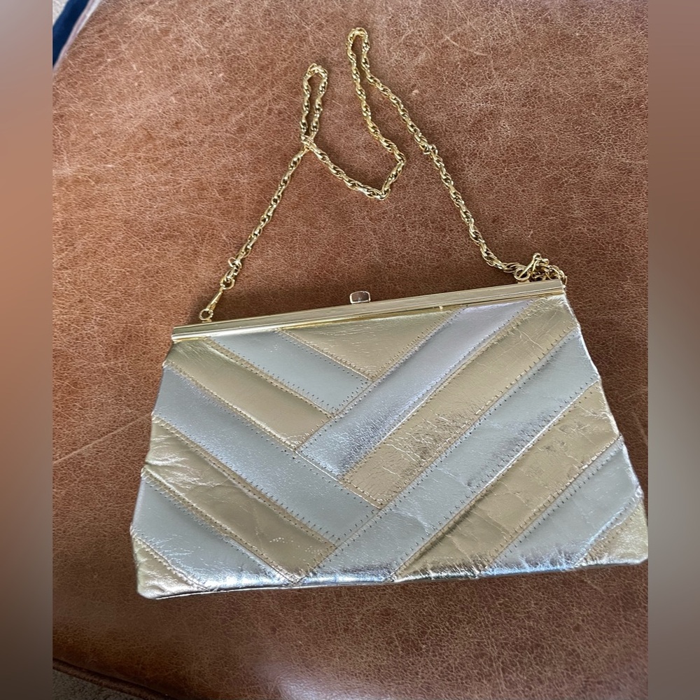 Vintage 70’s Jane Shilton England genuine leather gold & silver clutch purse